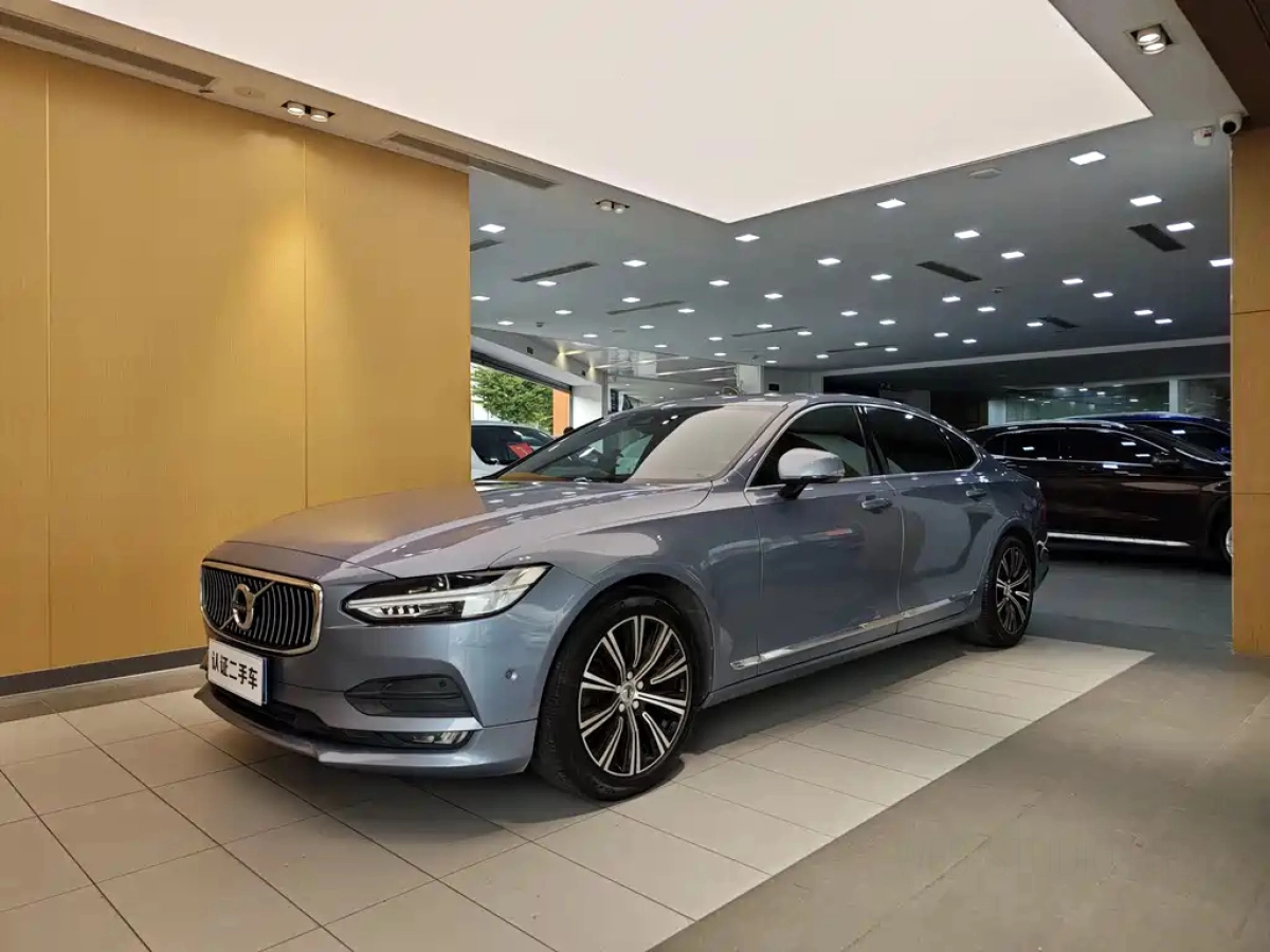 VOLVO S90  2018