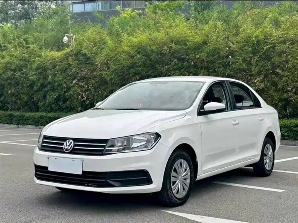 VOLKSWAGEN SANTANA  2020