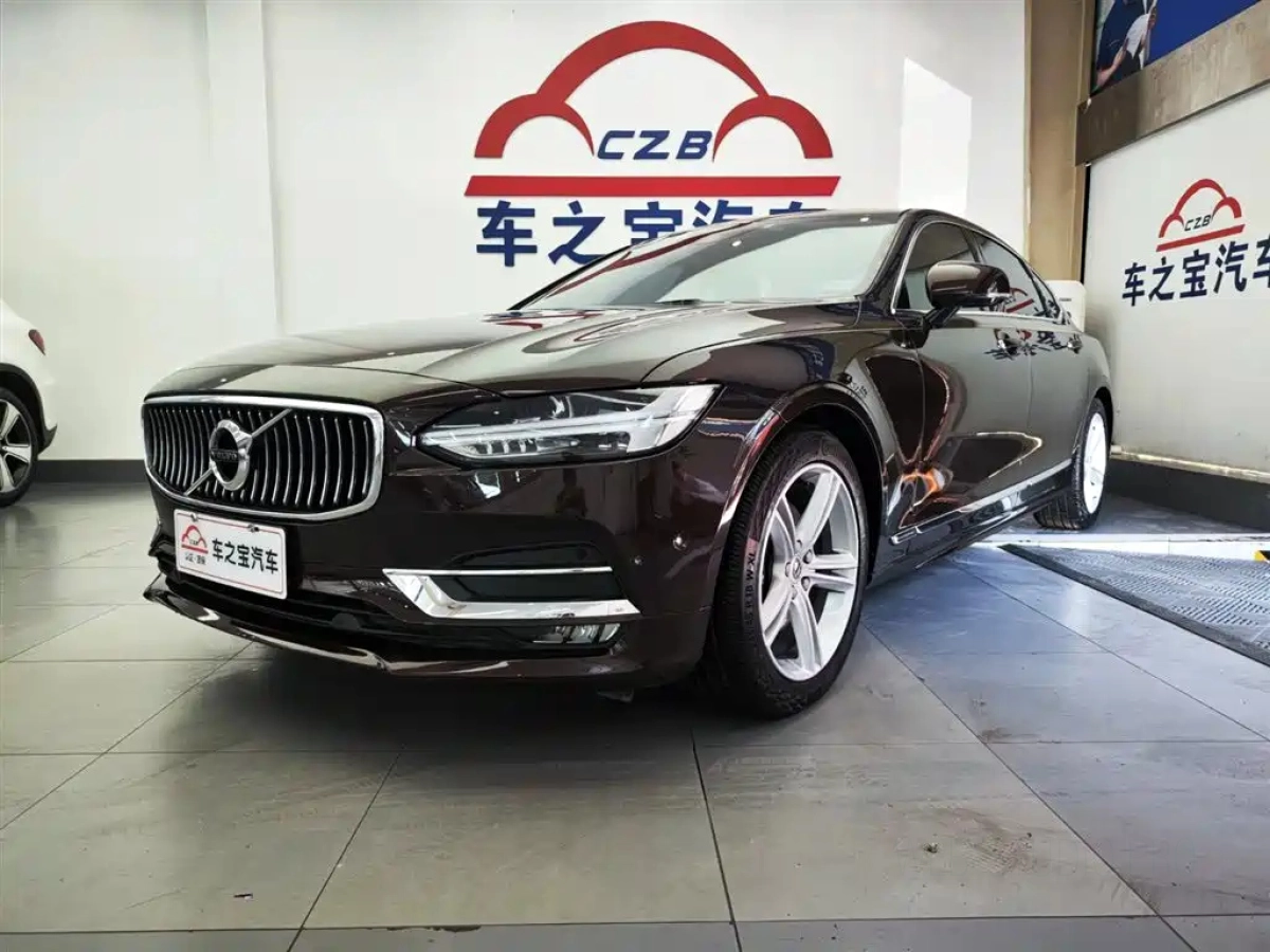 VOLVO S90  2019