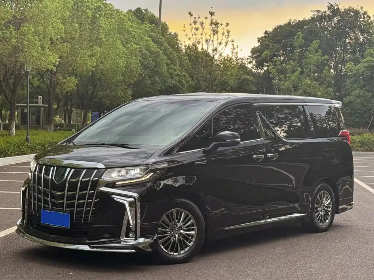 TOYOTA ALPHARD