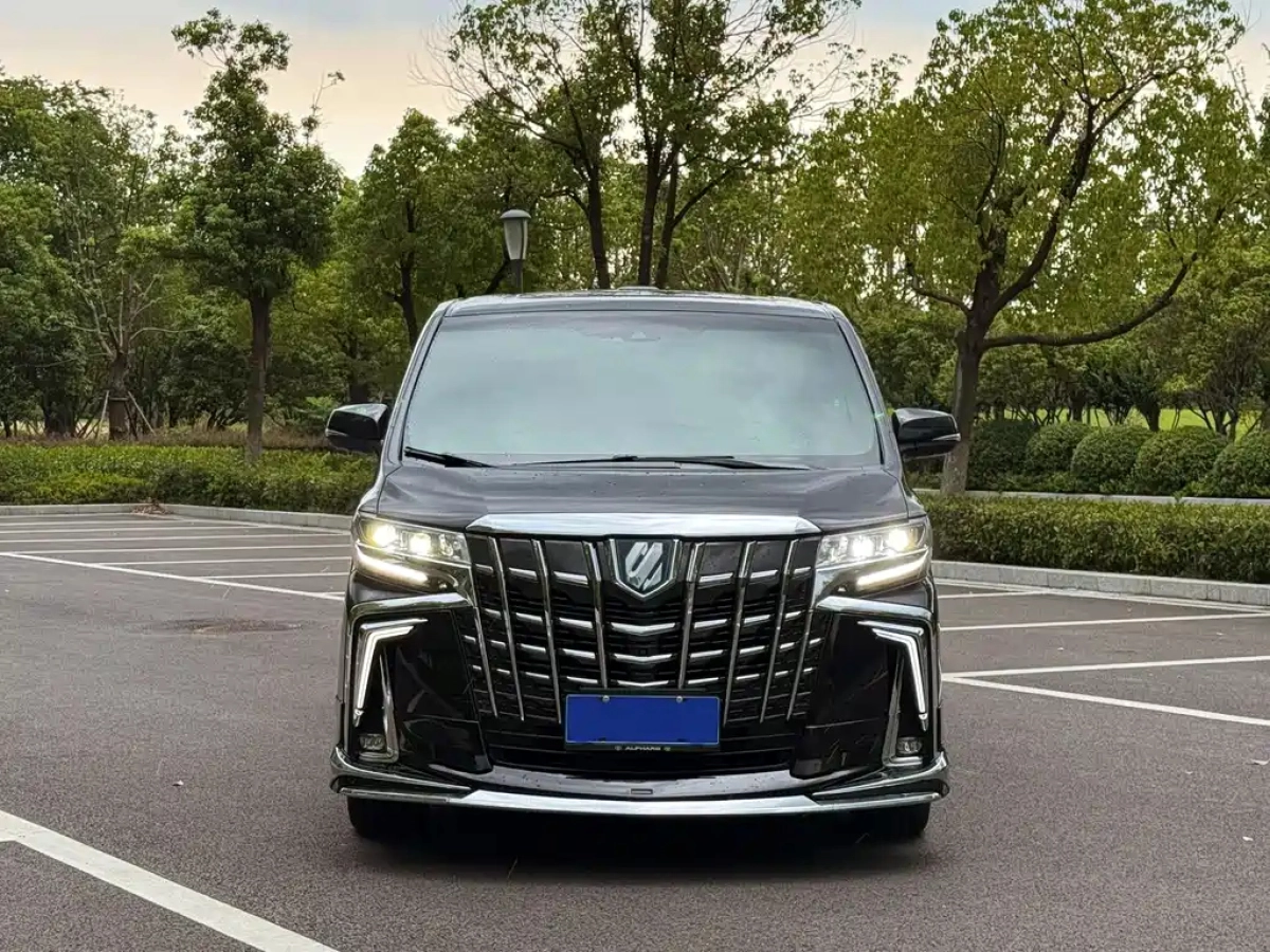 TOYOTA ALPHARD