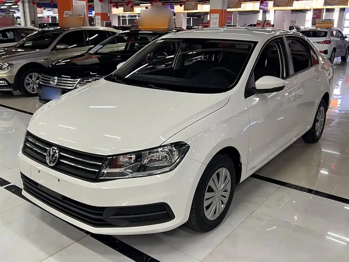 VOLKSWAGEN SANTANA  2020