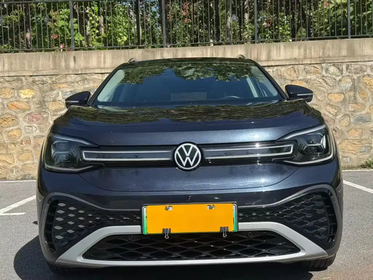 VOLKSWAGEN ID.6 CROZZ