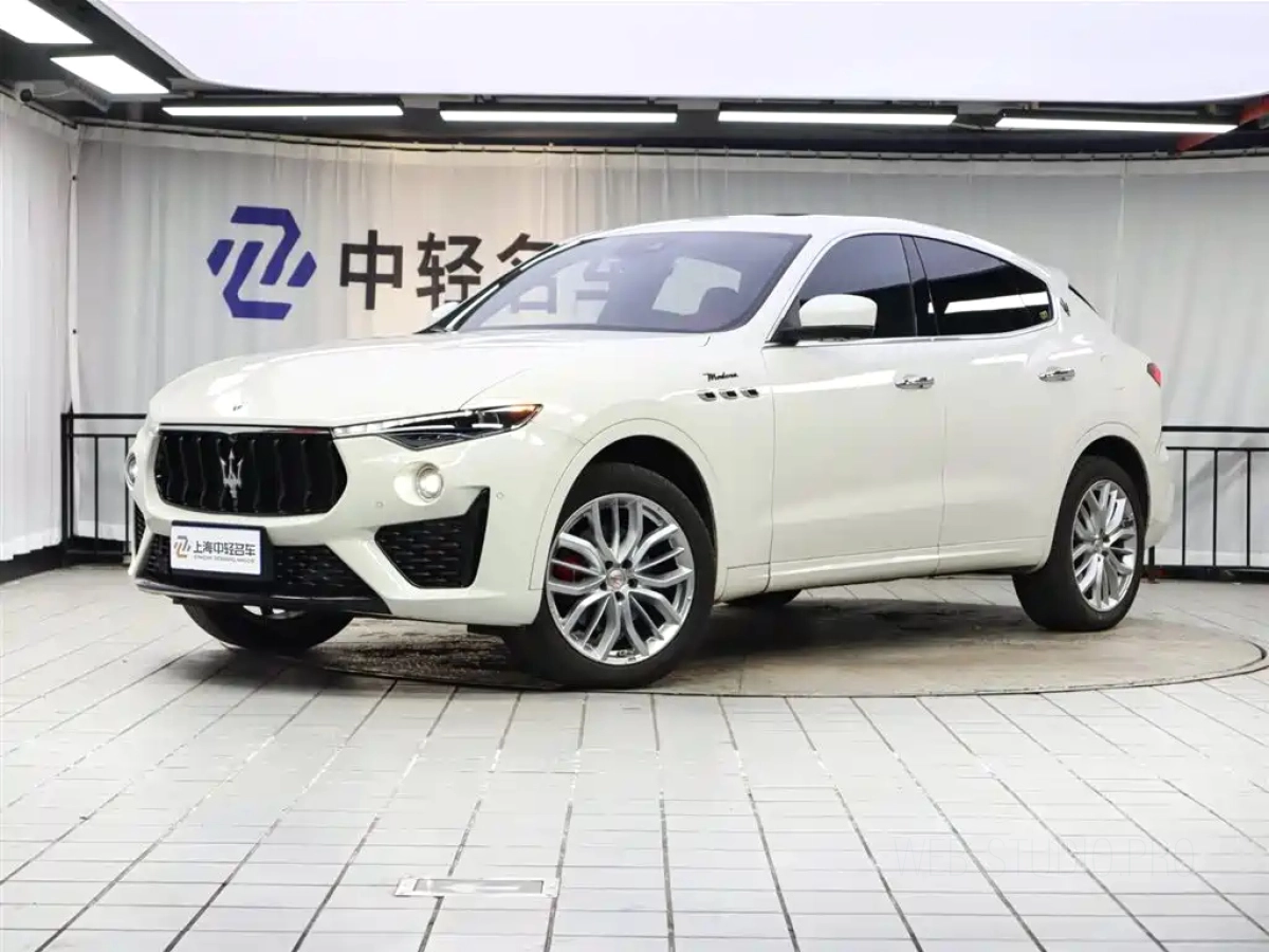 MASERATI LEVANTE  2022