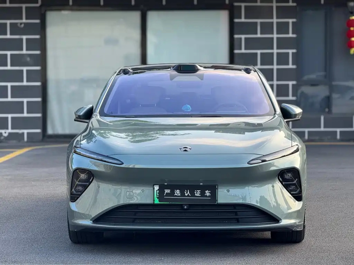 NIO ET7