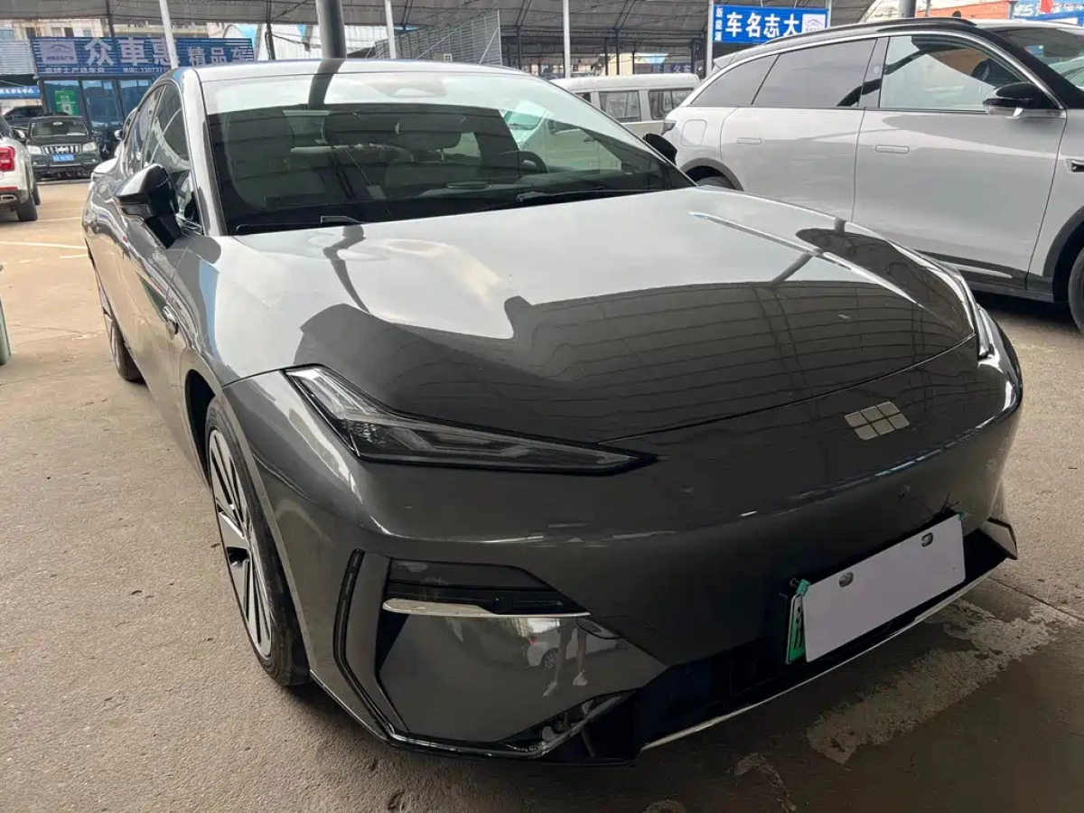 GEELY GALAXY GALAXY E8  2024