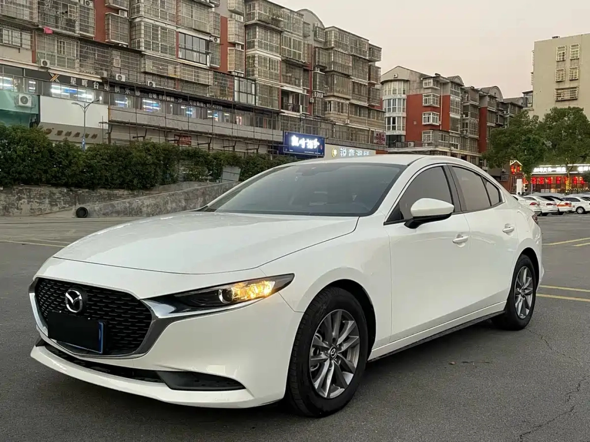 MAZDA 3 AXELA