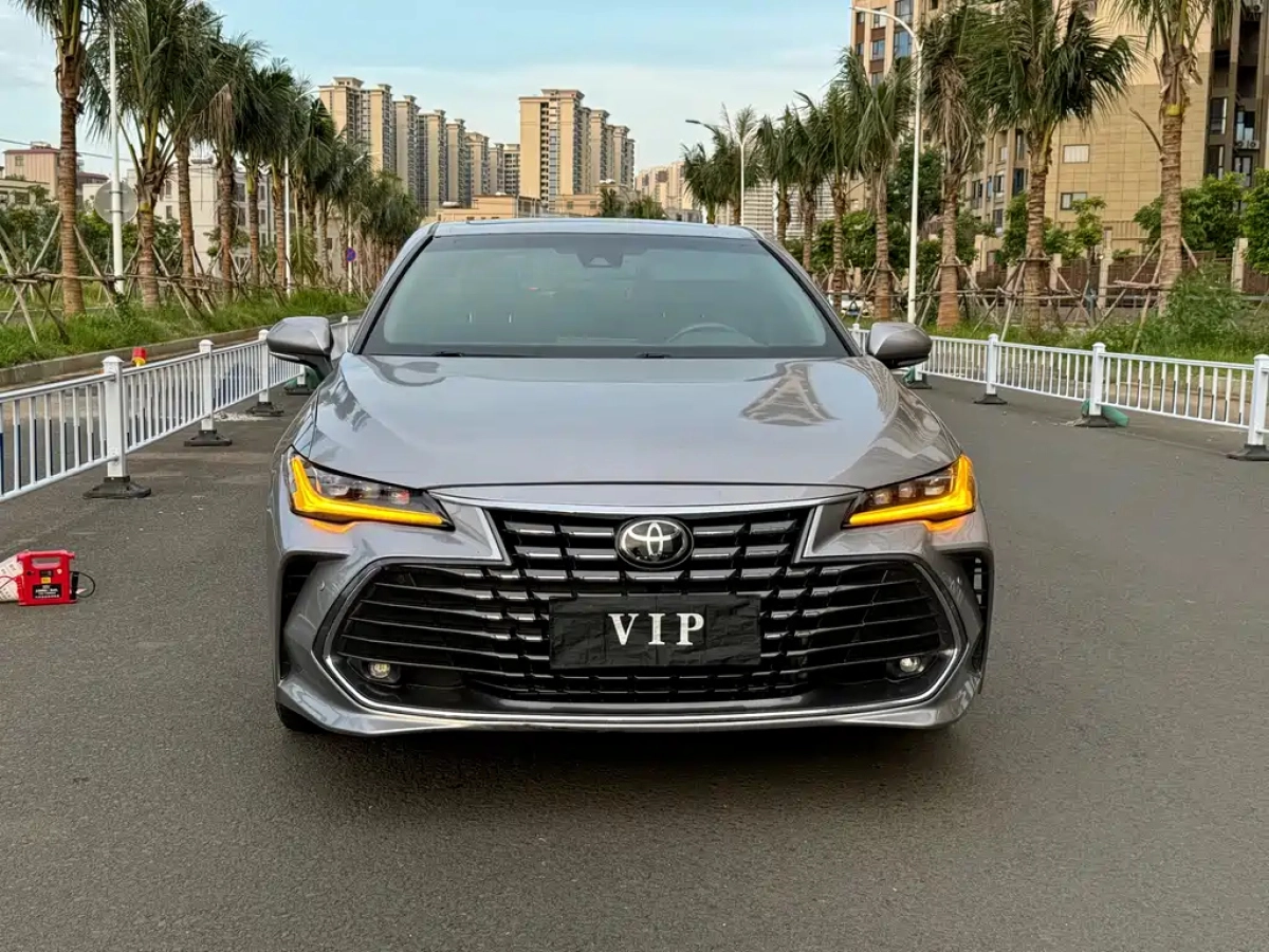 TOYOTA AVALON