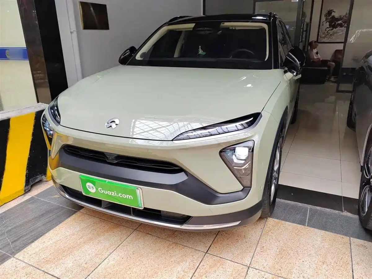 NIO ES6