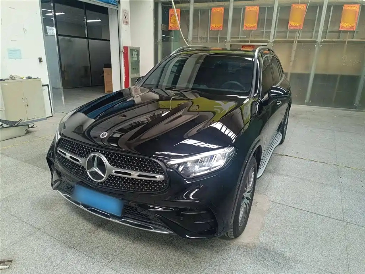 MERCEDES BENZ GLC