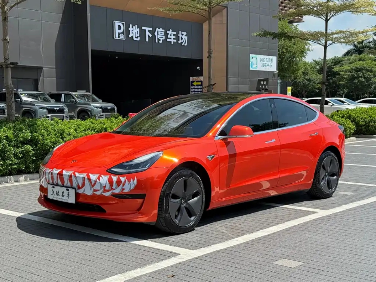 TESLA MODEL 3  2020