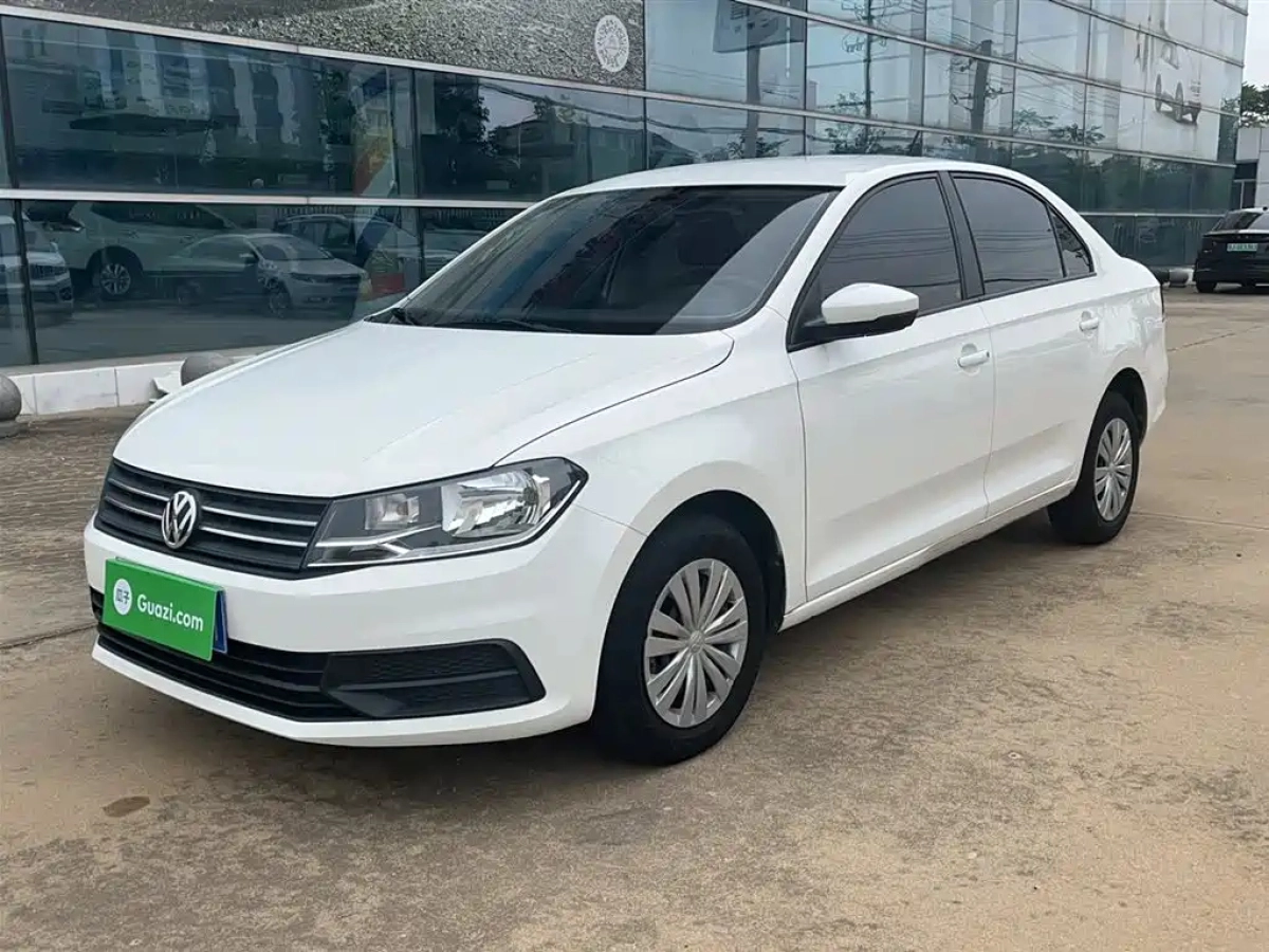 VOLKSWAGEN SANTANA  2021