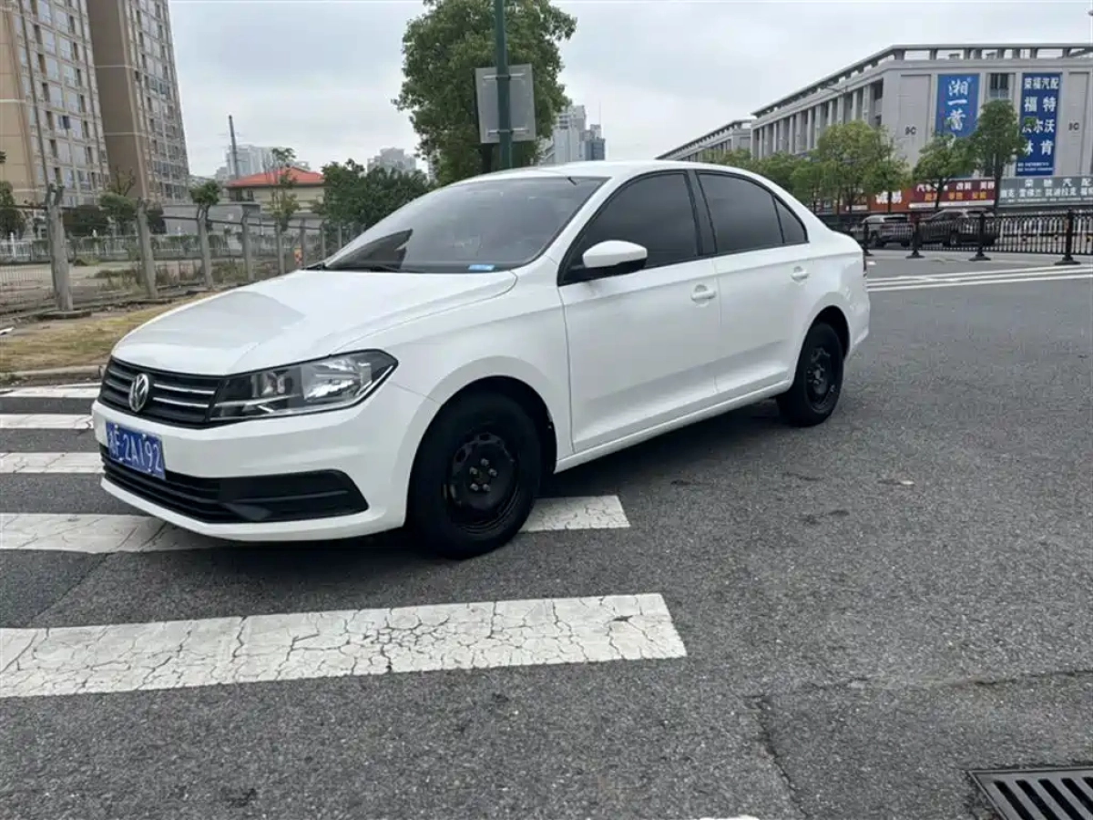 VOLKSWAGEN SANTANA  2021