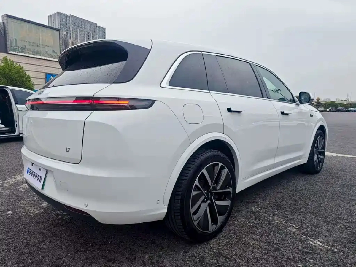 LI AUTO L7