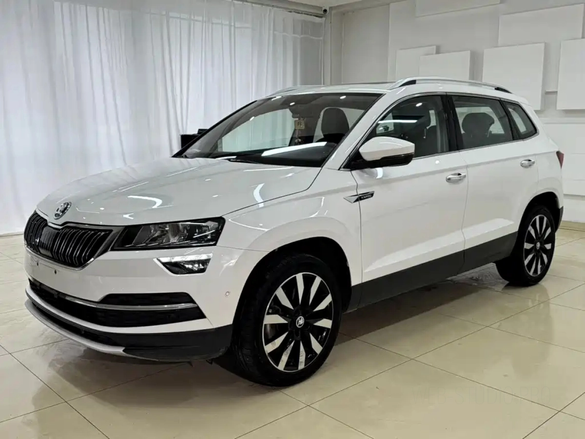 SKODA KAROQ  2021