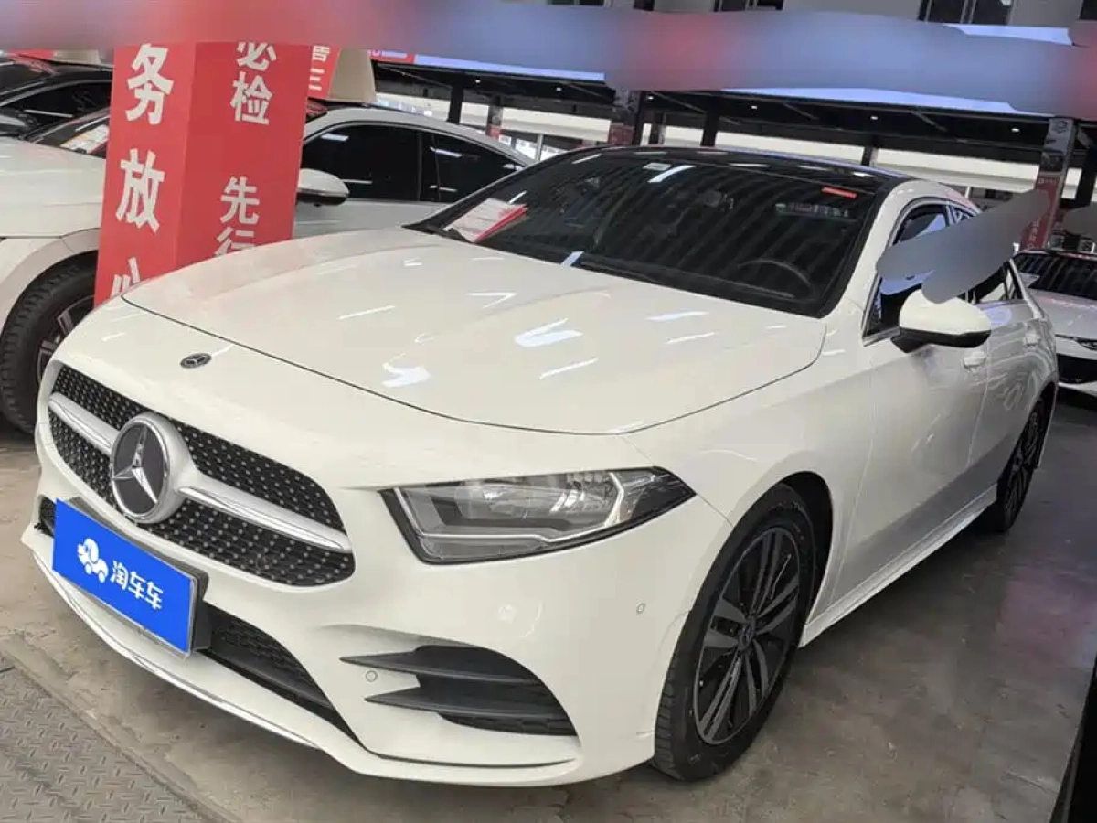 MERCEDES BENZ A-CLASS  2019