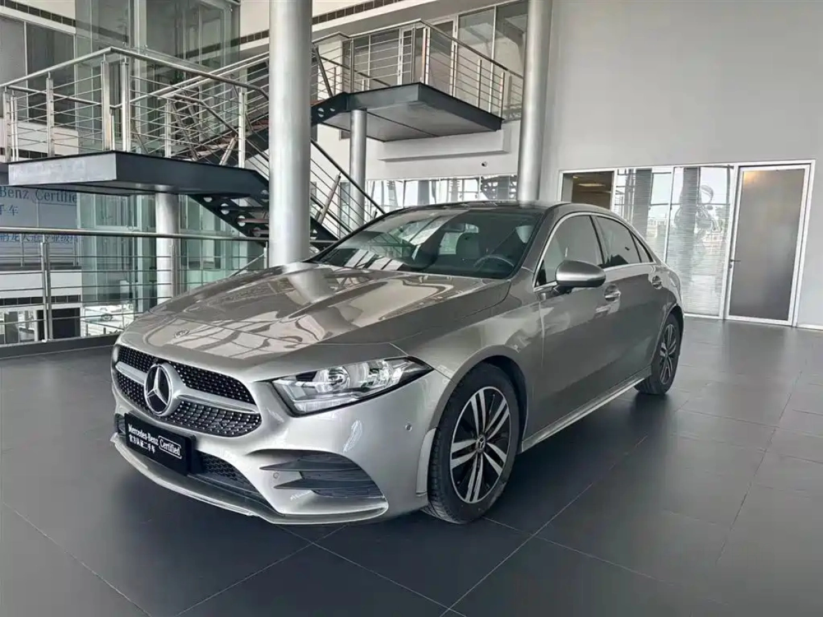 MERCEDES BENZ A-CLASS  2019