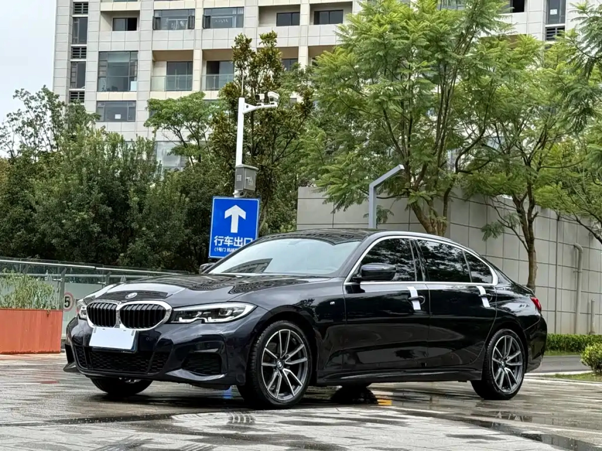 BMW 3-SERIES  2021