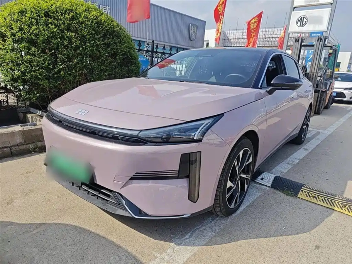 GEELY GALAXY GALAXY L6  2024