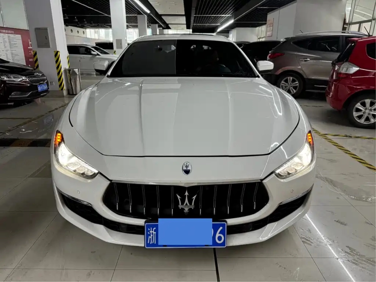 MASERATI GHIBLI