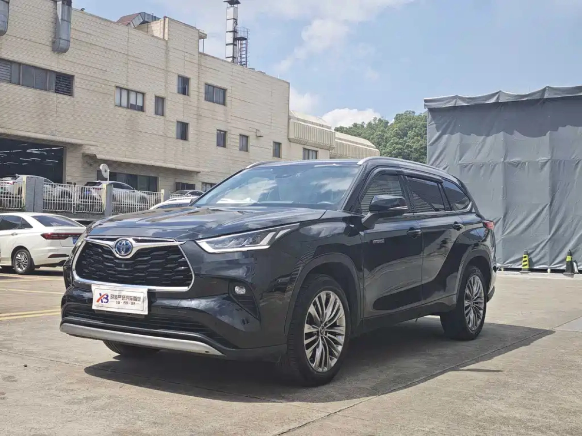 TOYOTA HIGHLANDER  2021