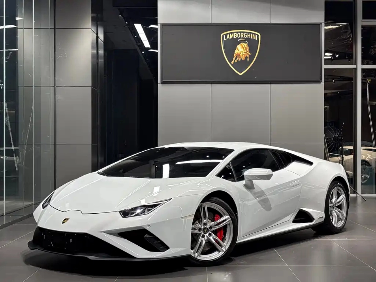 LAMBORGHINI HURACAN