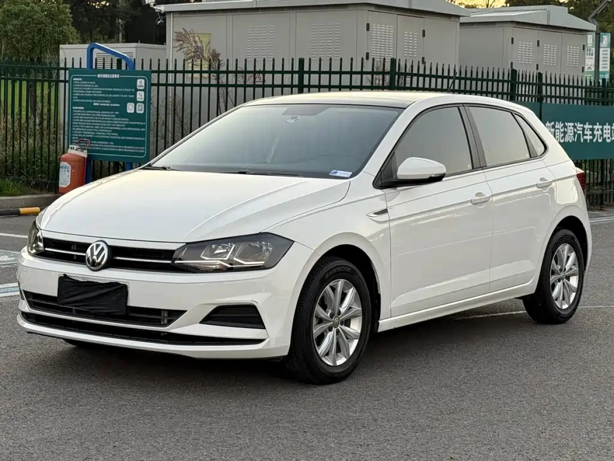 VOLKSWAGEN POLO  2021
