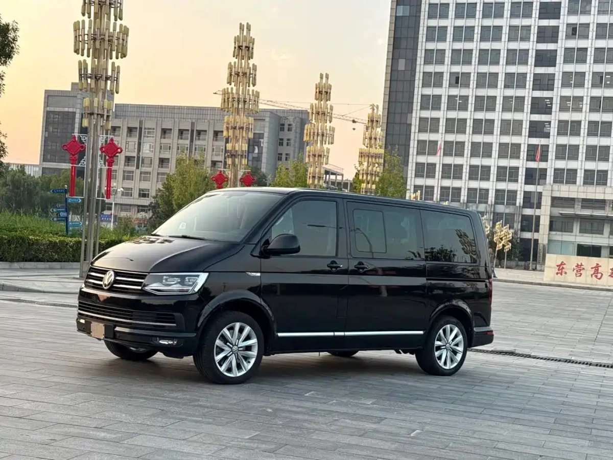 VOLKSWAGEN MULTIVAN  2019