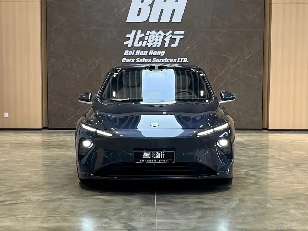 NIO ET7