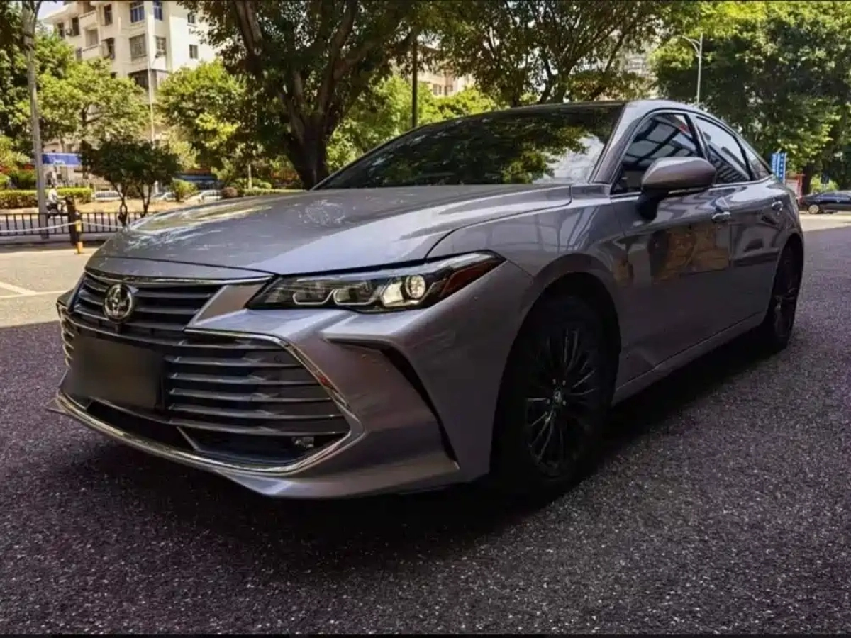 TOYOTA AVALON