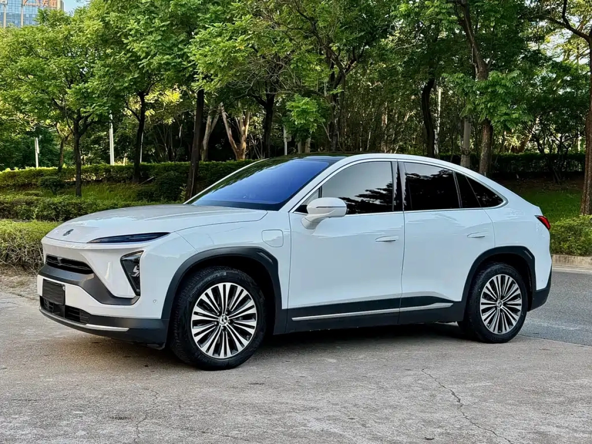 NIO EC6  2021