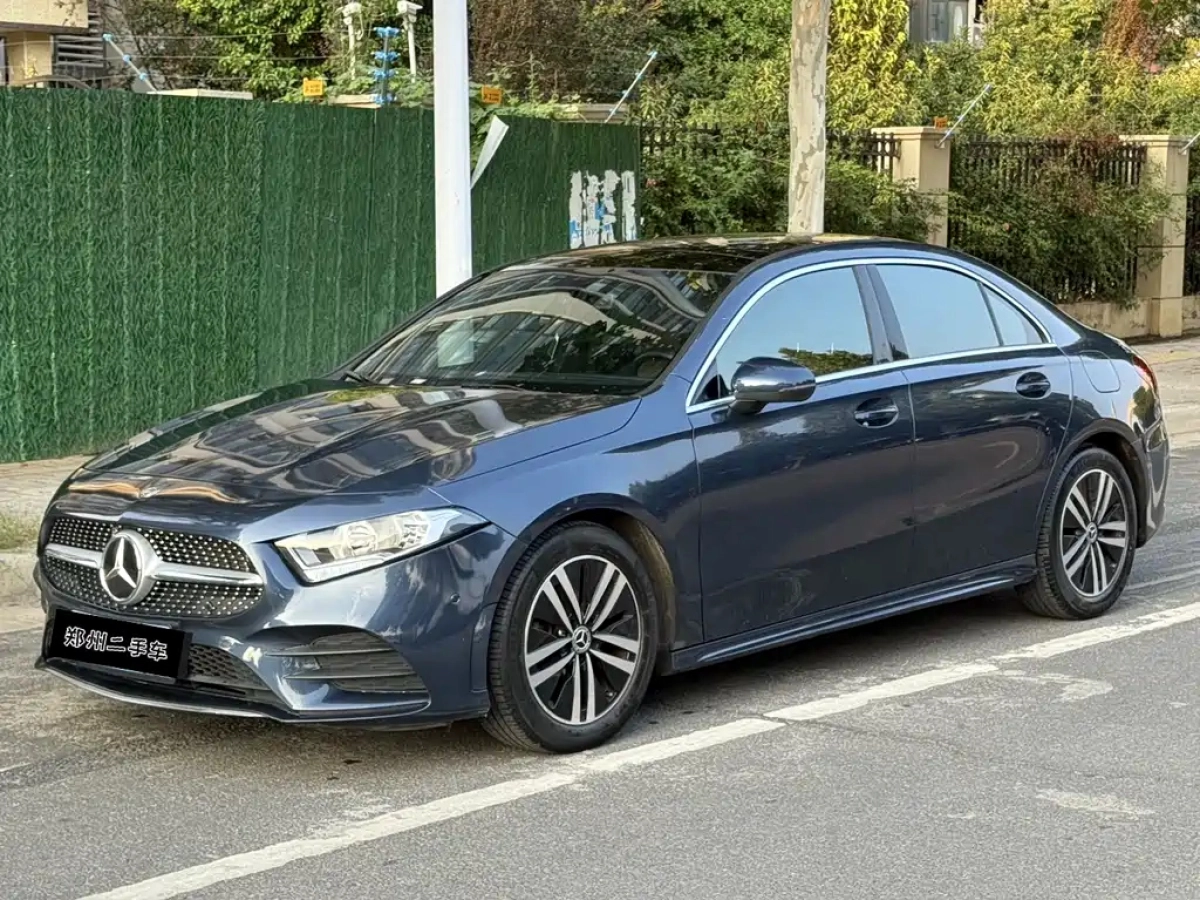 MERCEDES BENZ A-CLASS  2019