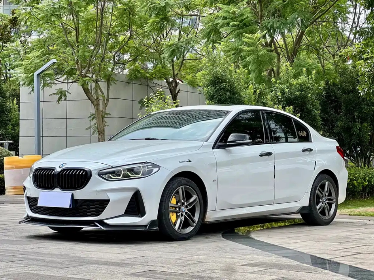 BMW 1-SERIES  2021
