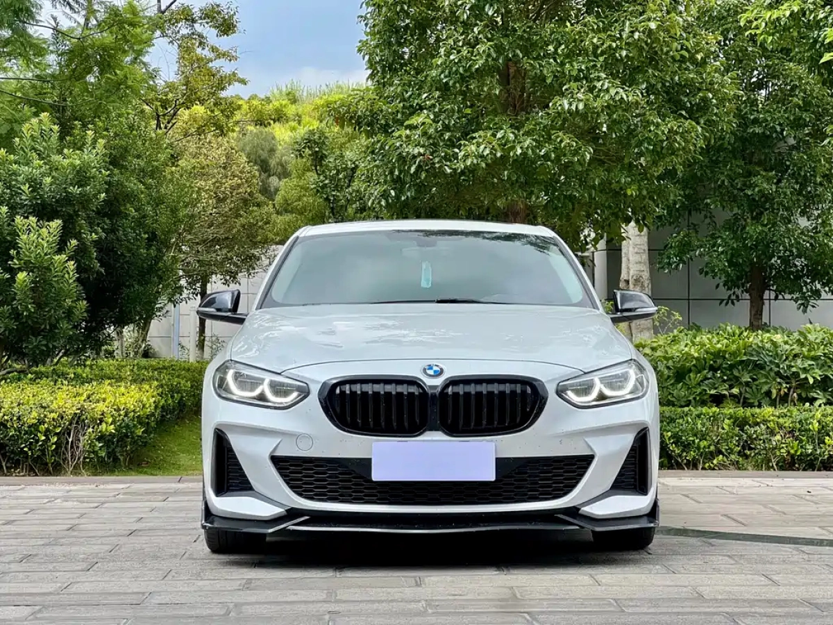 BMW 1-SERIES