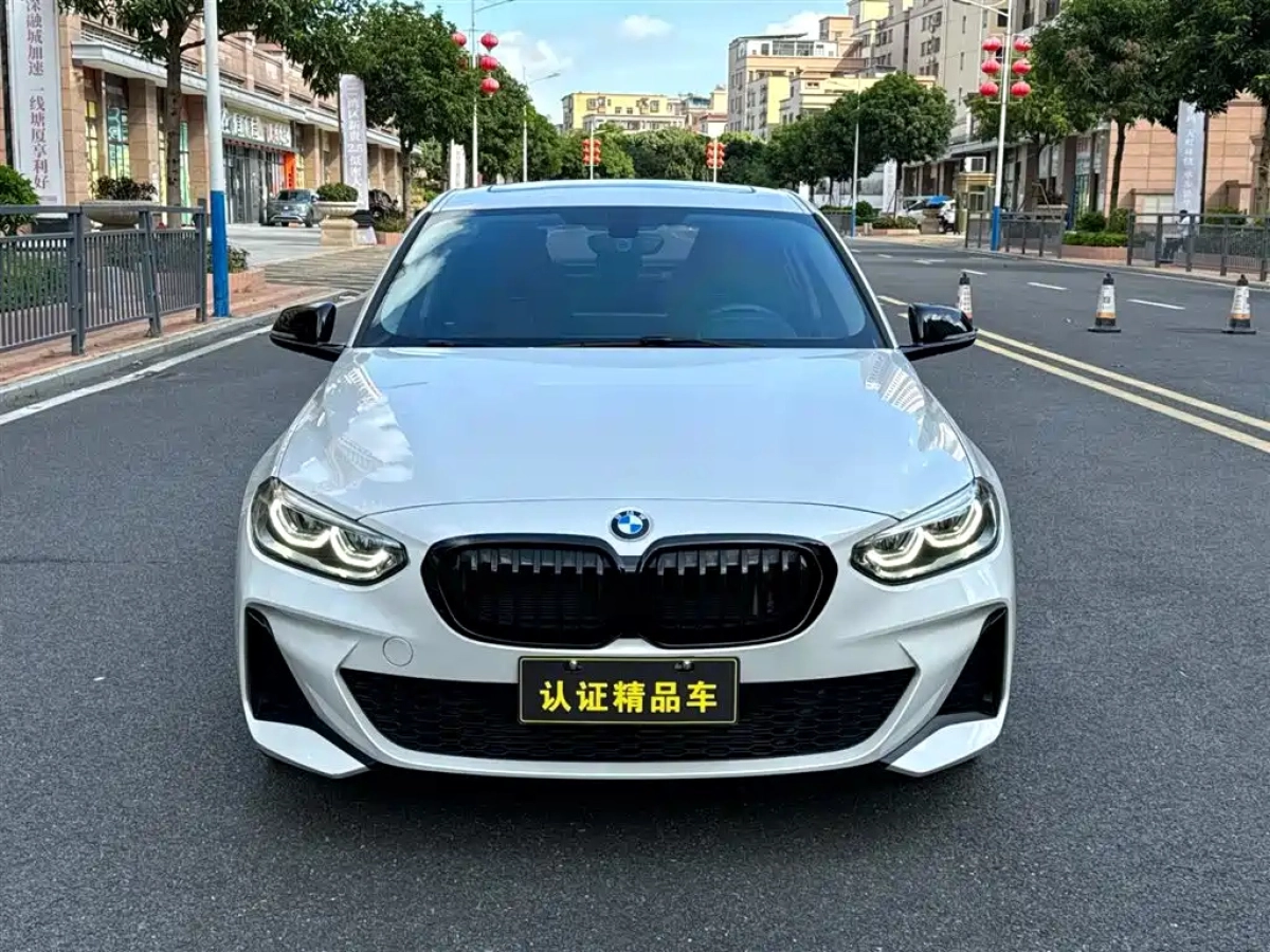 BMW 1-SERIES