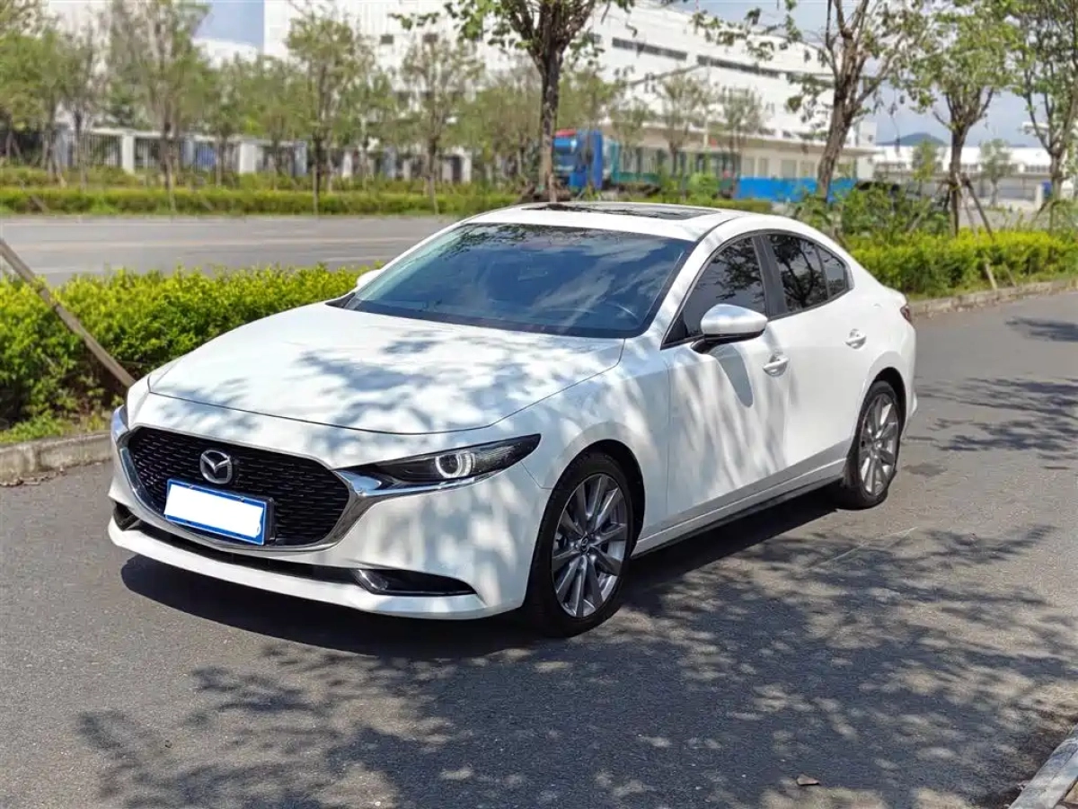 MAZDA 3 AXELA