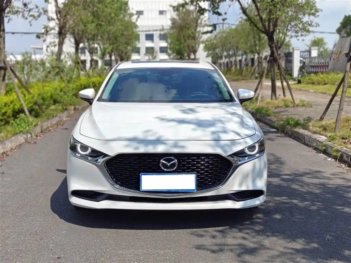 MAZDA 3 AXELA