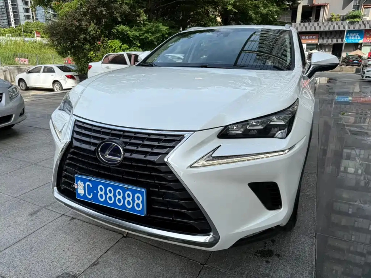 LEXUS NX