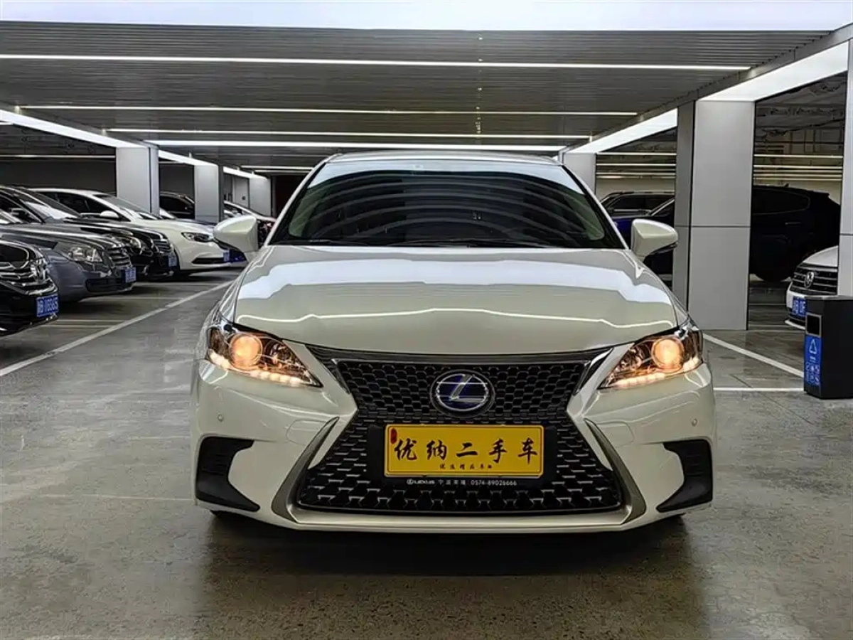 LEXUS CT