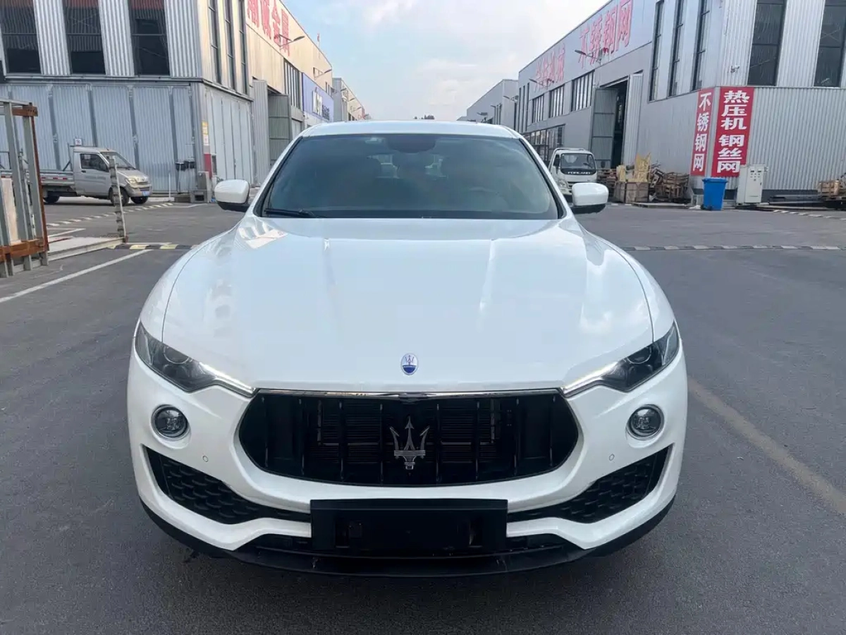 MASERATI LEVANTE  2019