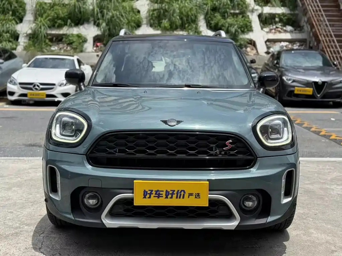 MINI COUNTRYMAN