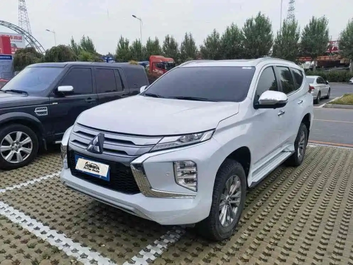 MITSUBISHI PAJERO.SPORT IMPORT  2020