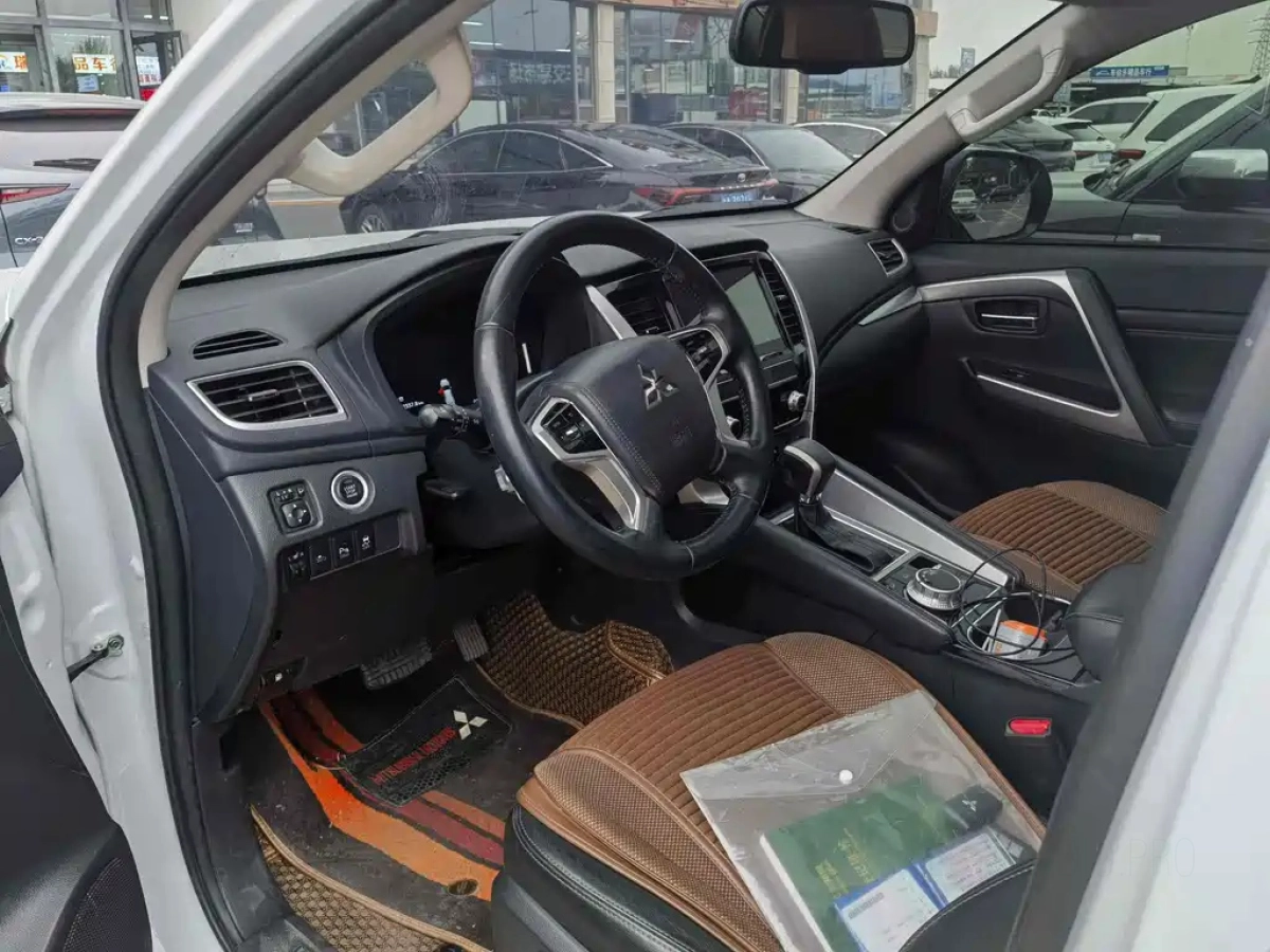 MITSUBISHI PAJERO.SPORT IMPORT