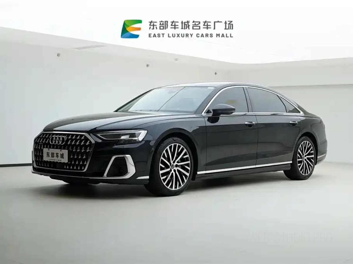 AUDI A8  2024