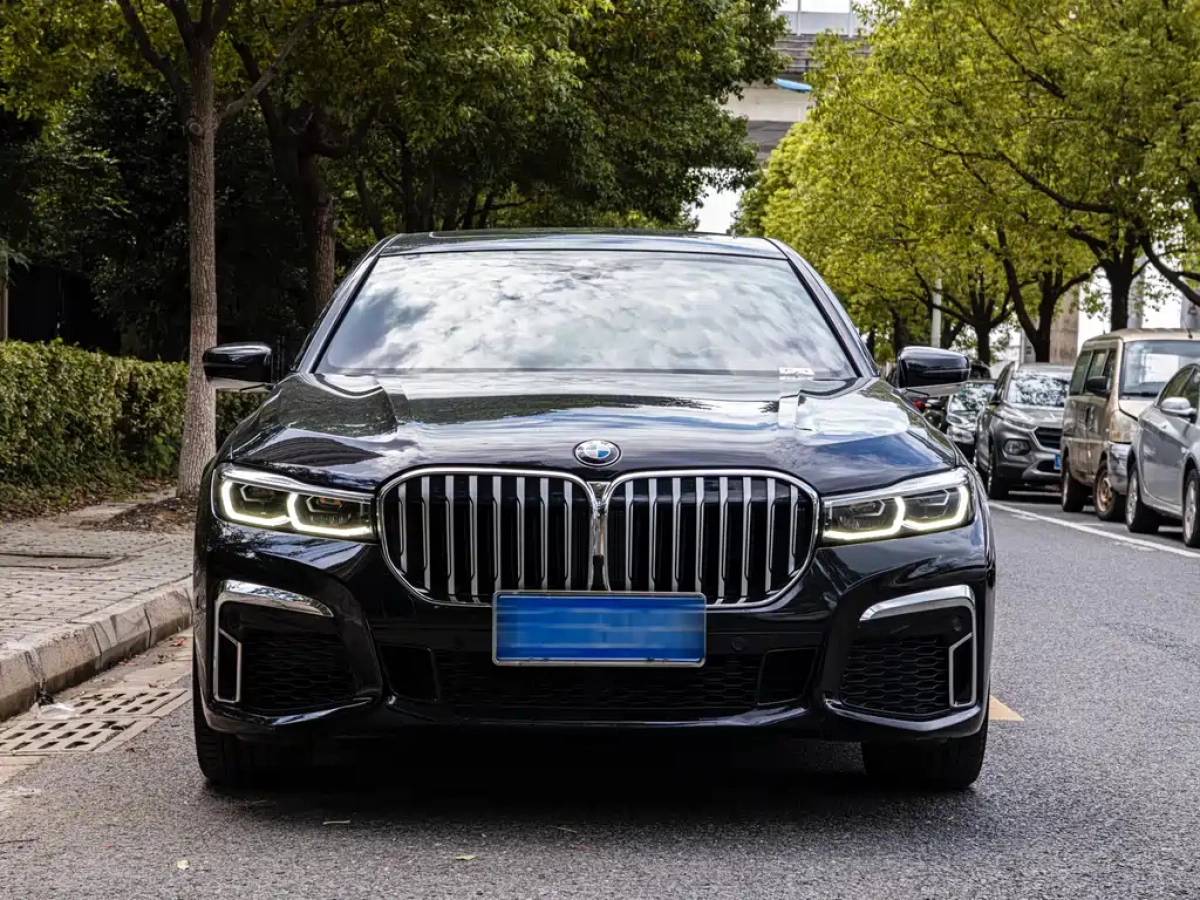 BMW 7-SERIES
