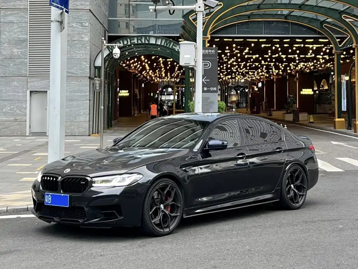 BMW M5