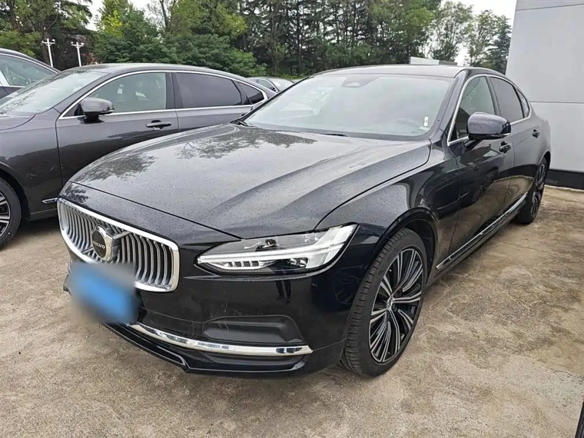 VOLVO S90  2025