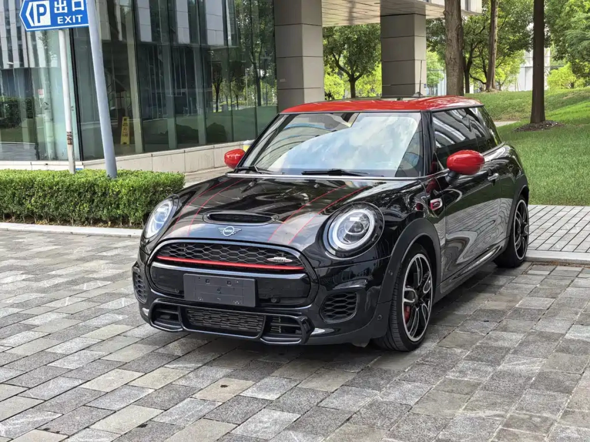 MINI JCW