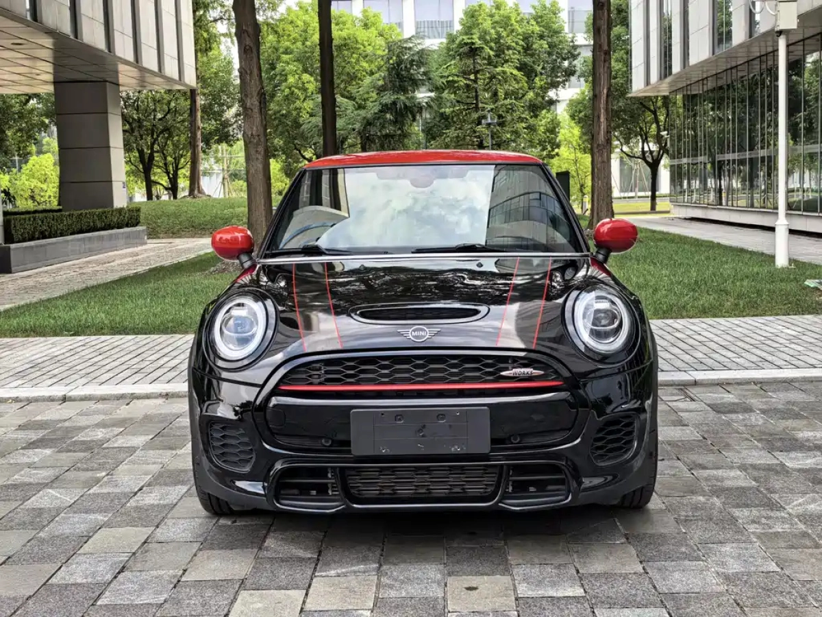 MINI JCW