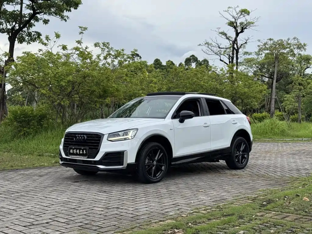 AUDI Q2L